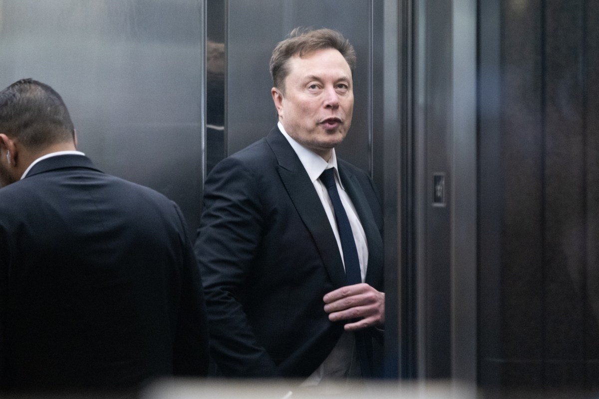 Маск під присягою визнав: Grok навчали на моделях OpenAI — і це підсвічує нову війну за «дистиляцію»